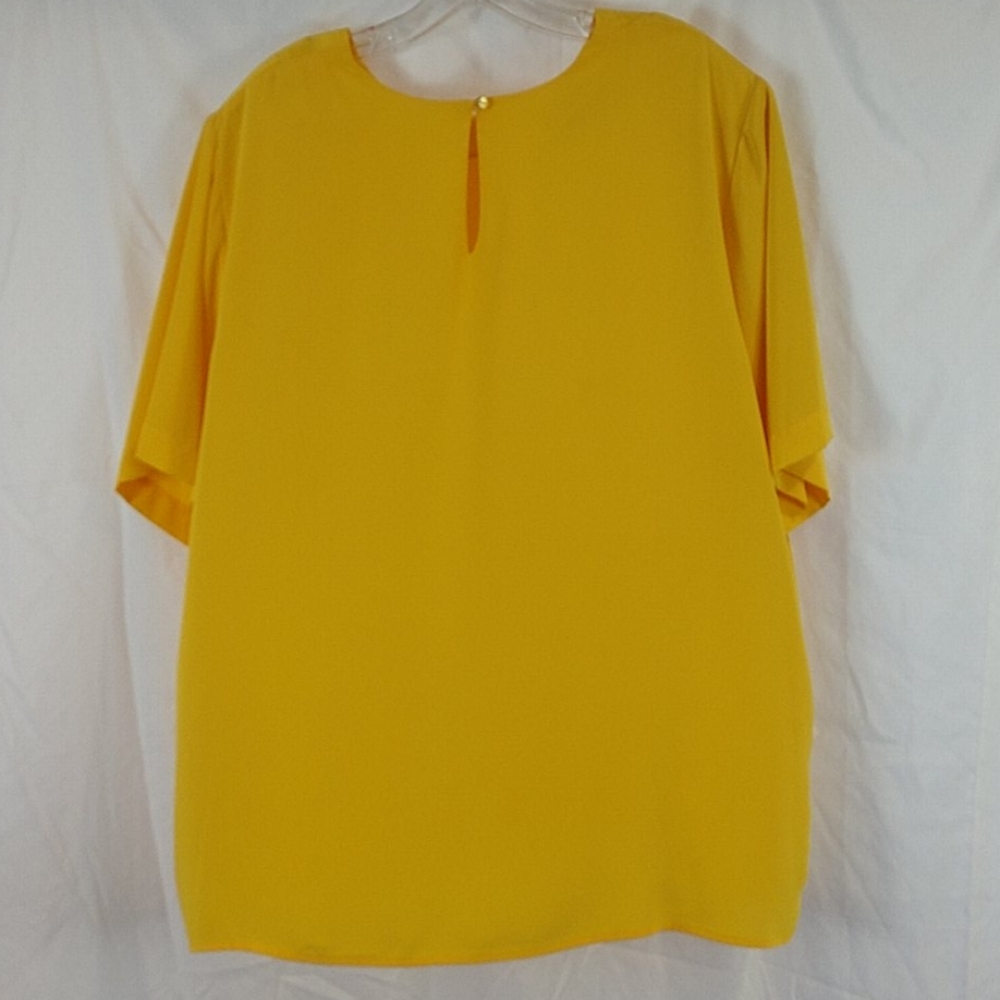 Anna Kriste / yellow short sleeve plus size top